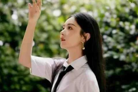 娱乐圈头号吃瓜风,揭秘明星幕后那些事儿 第3张 娱乐圈头号吃瓜风,揭秘明星幕后那些事儿 第3张